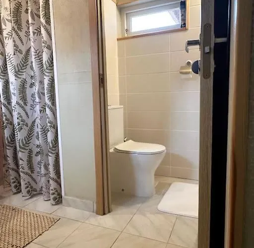 度假居 Your Getaway In Jausa Kuela *